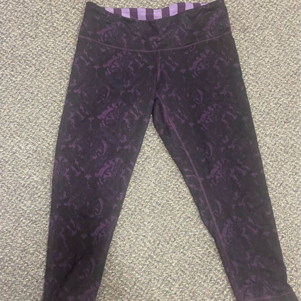 Lululemon Wunder Under Crop, Black Purple Brocade, 8